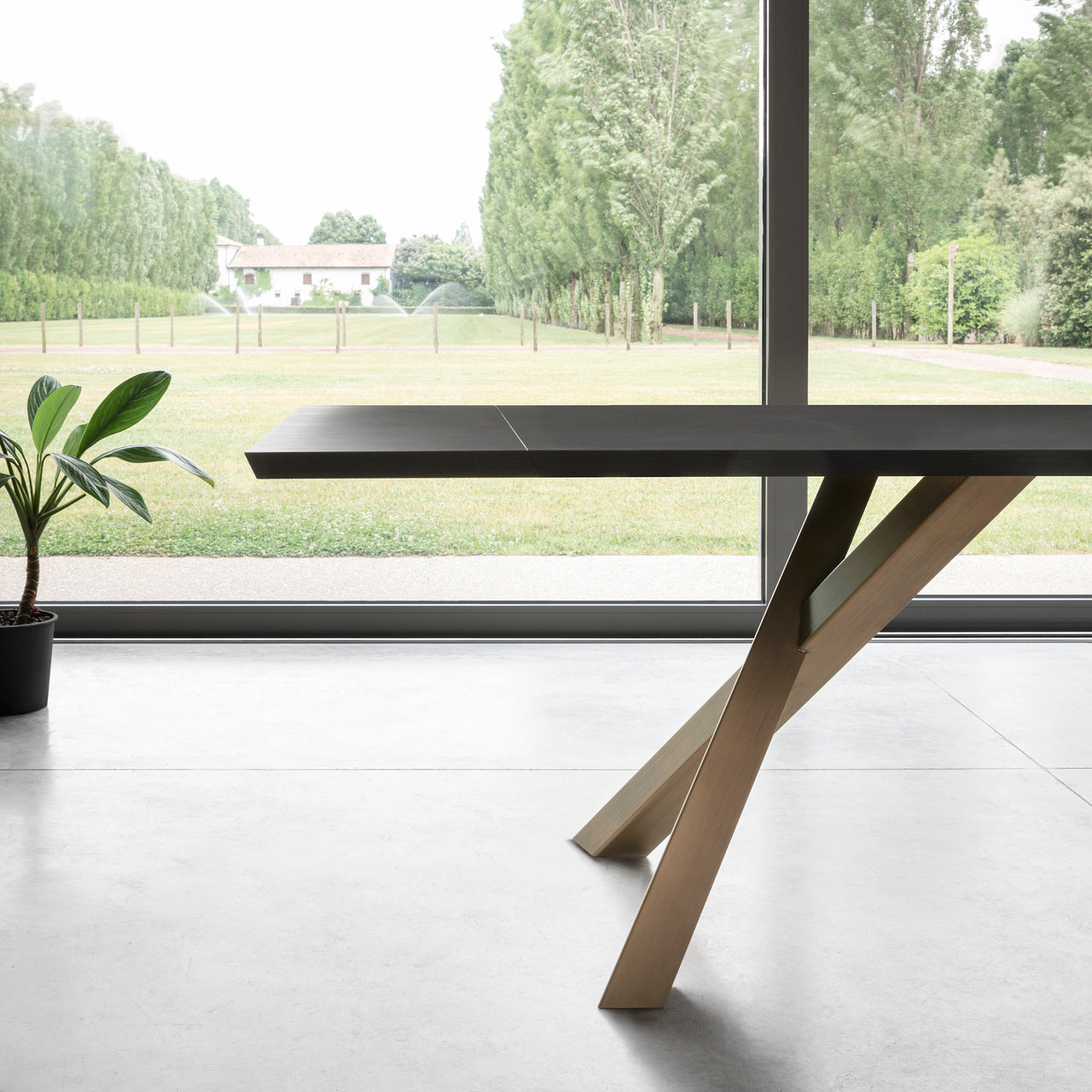 Gustave Plus Dining Table