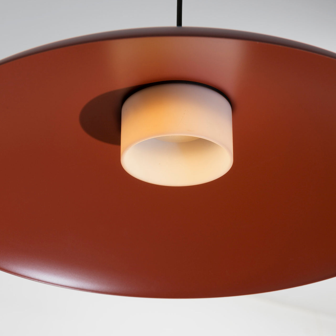 HeadHat Plate Pendant Lamp