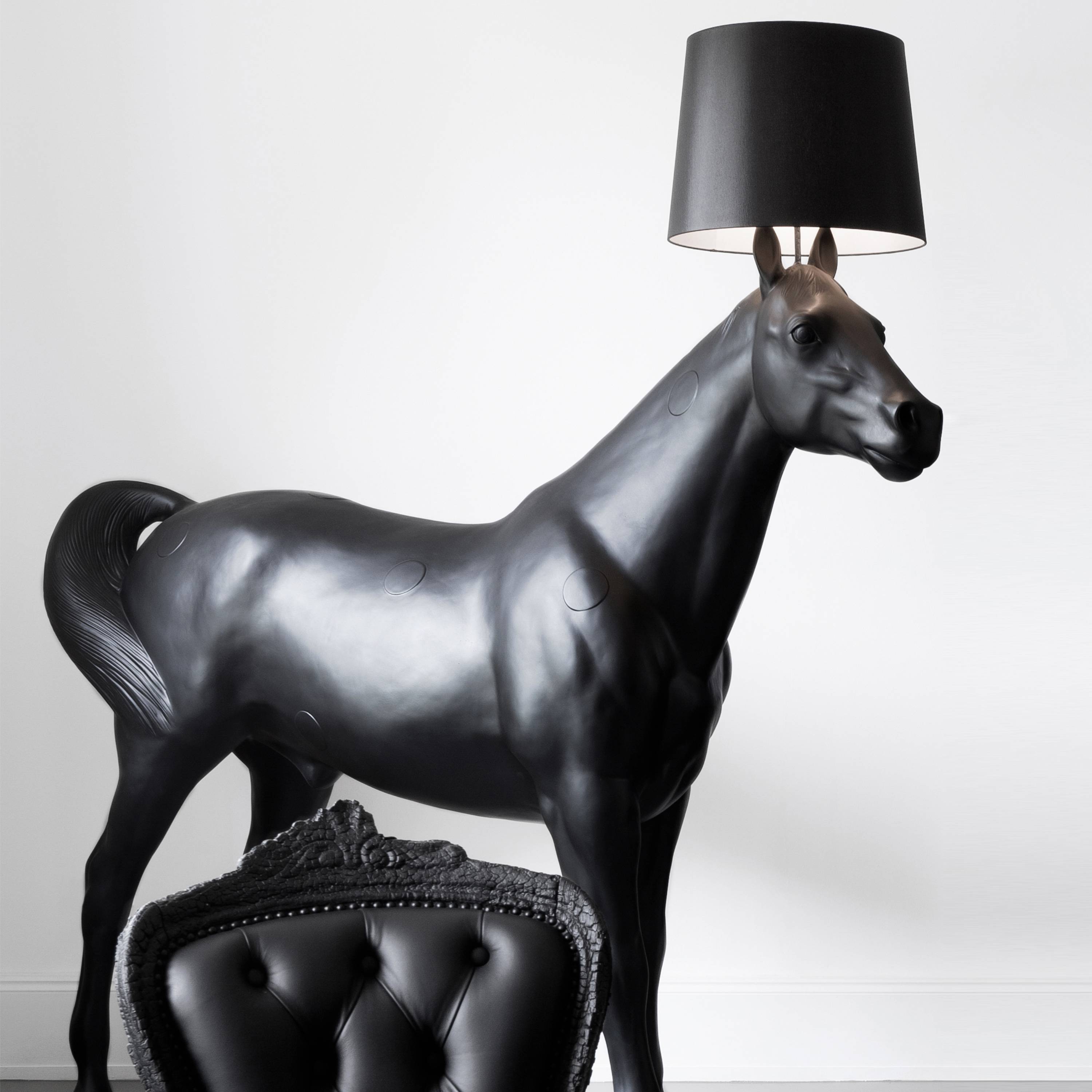 Horse Lamp: LS