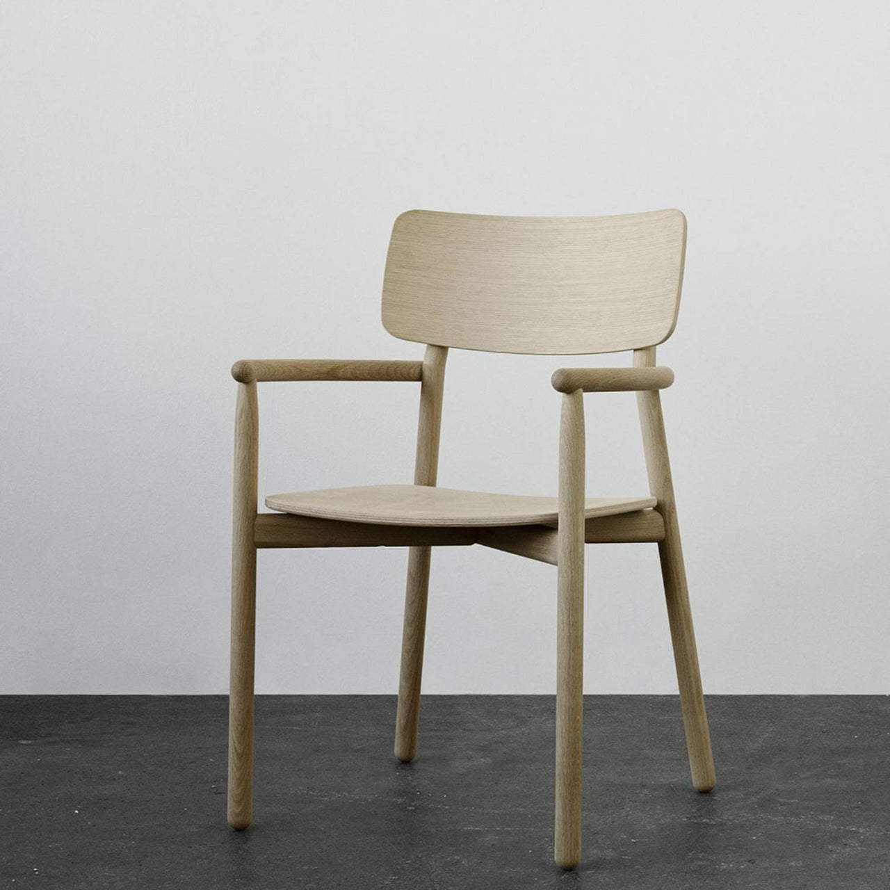 Hven Armchair: LS