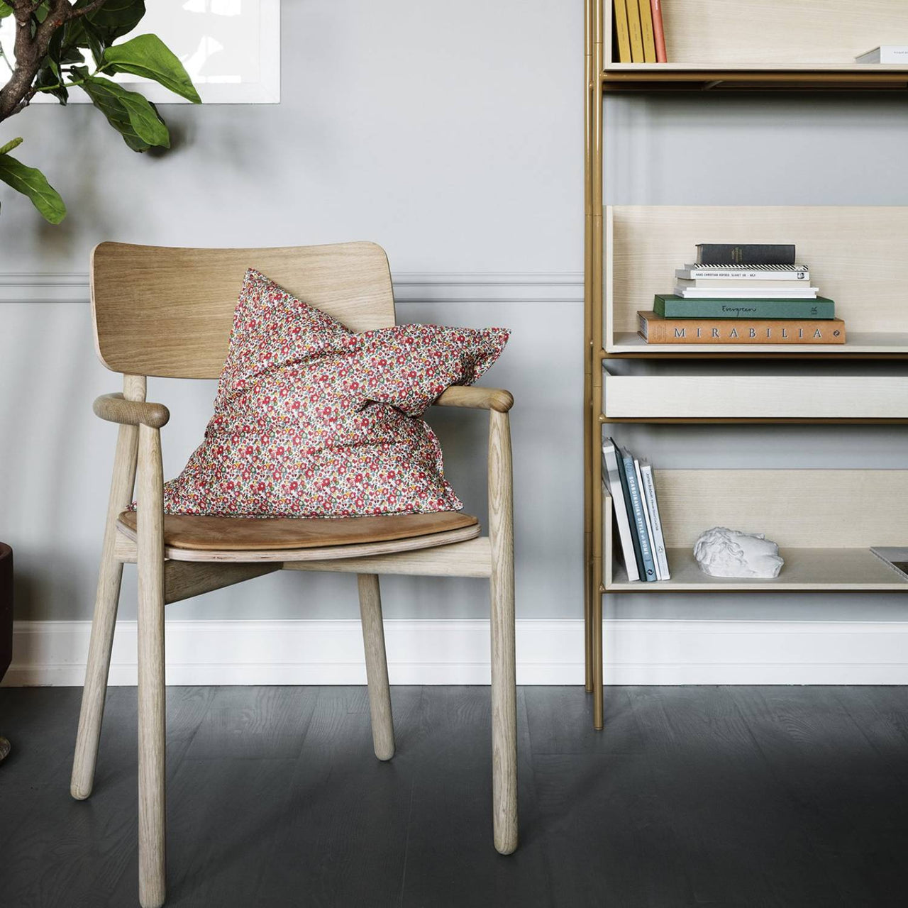 Hven Armchair: LS