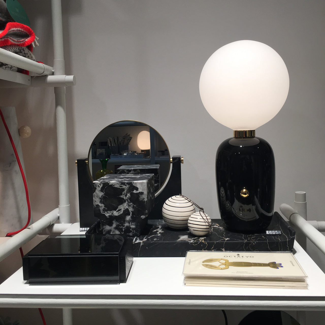Aballs Table Lamp