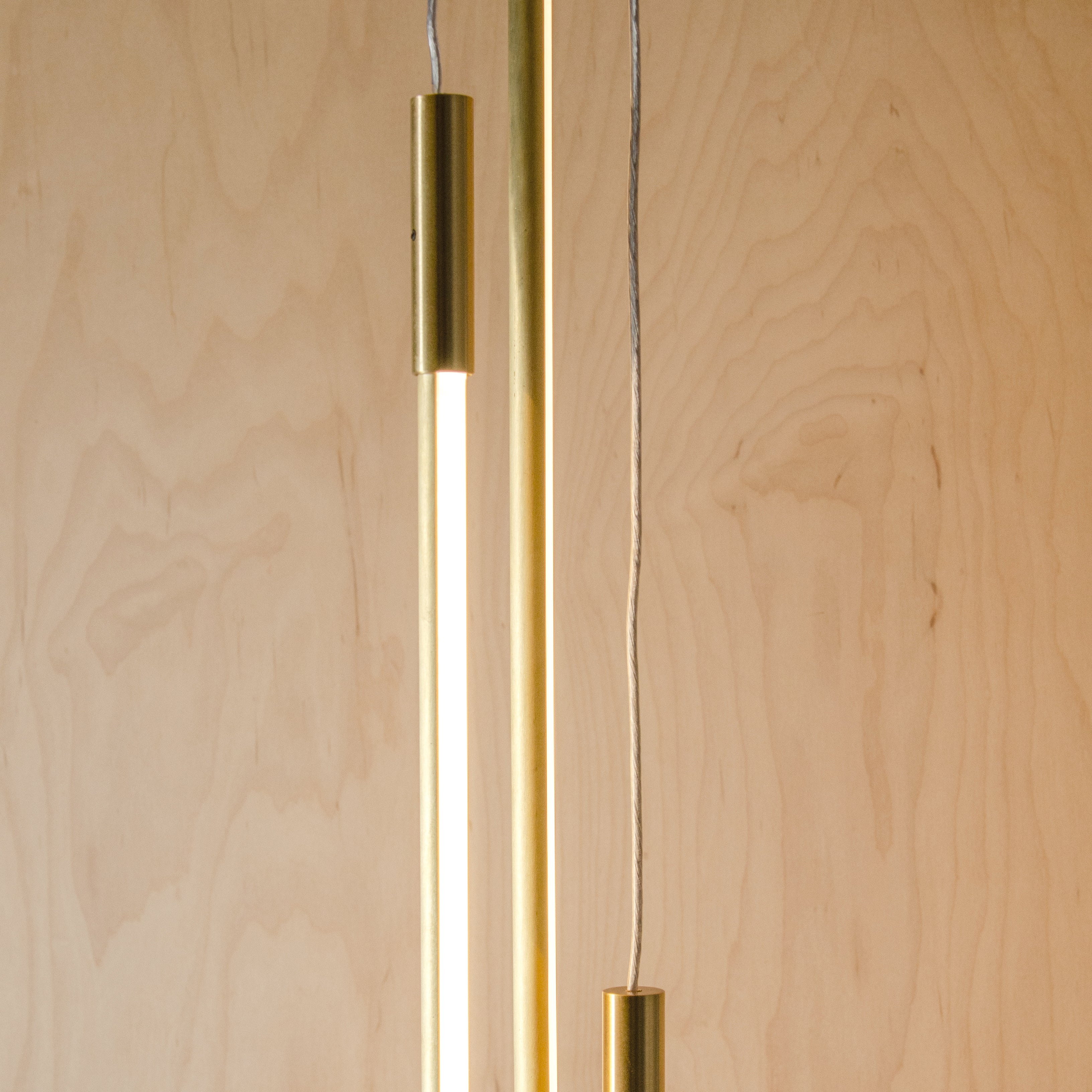 Thin Vertical Suspension Light: Small