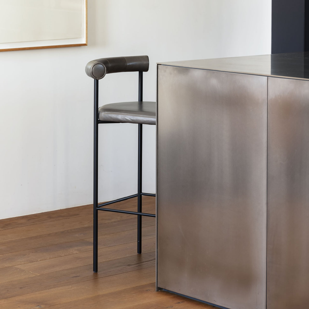 Kashmir Bar + Counter Stool: LS
