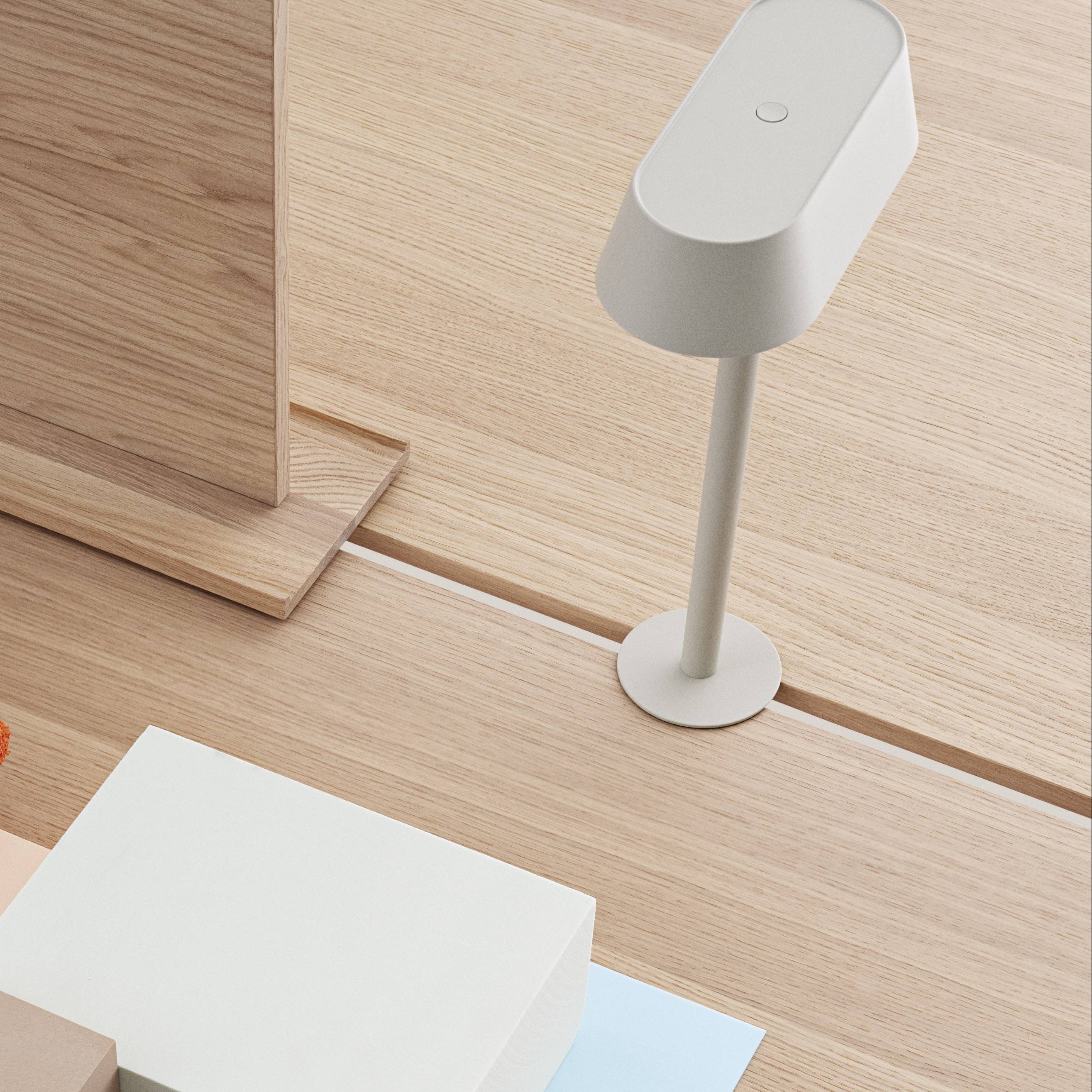 Linear Mounted Table Lamp + LS