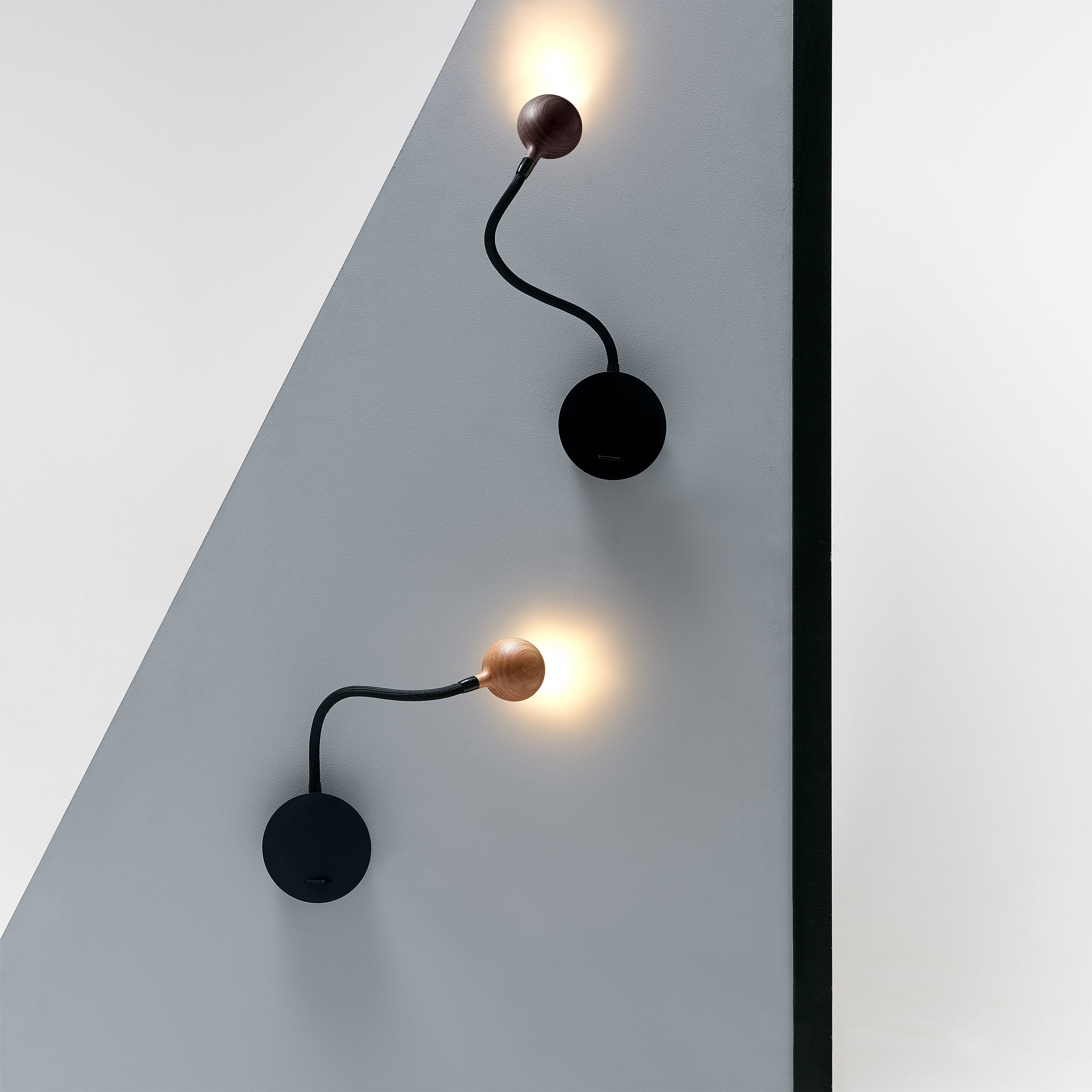 Nº8 Wall Lamp