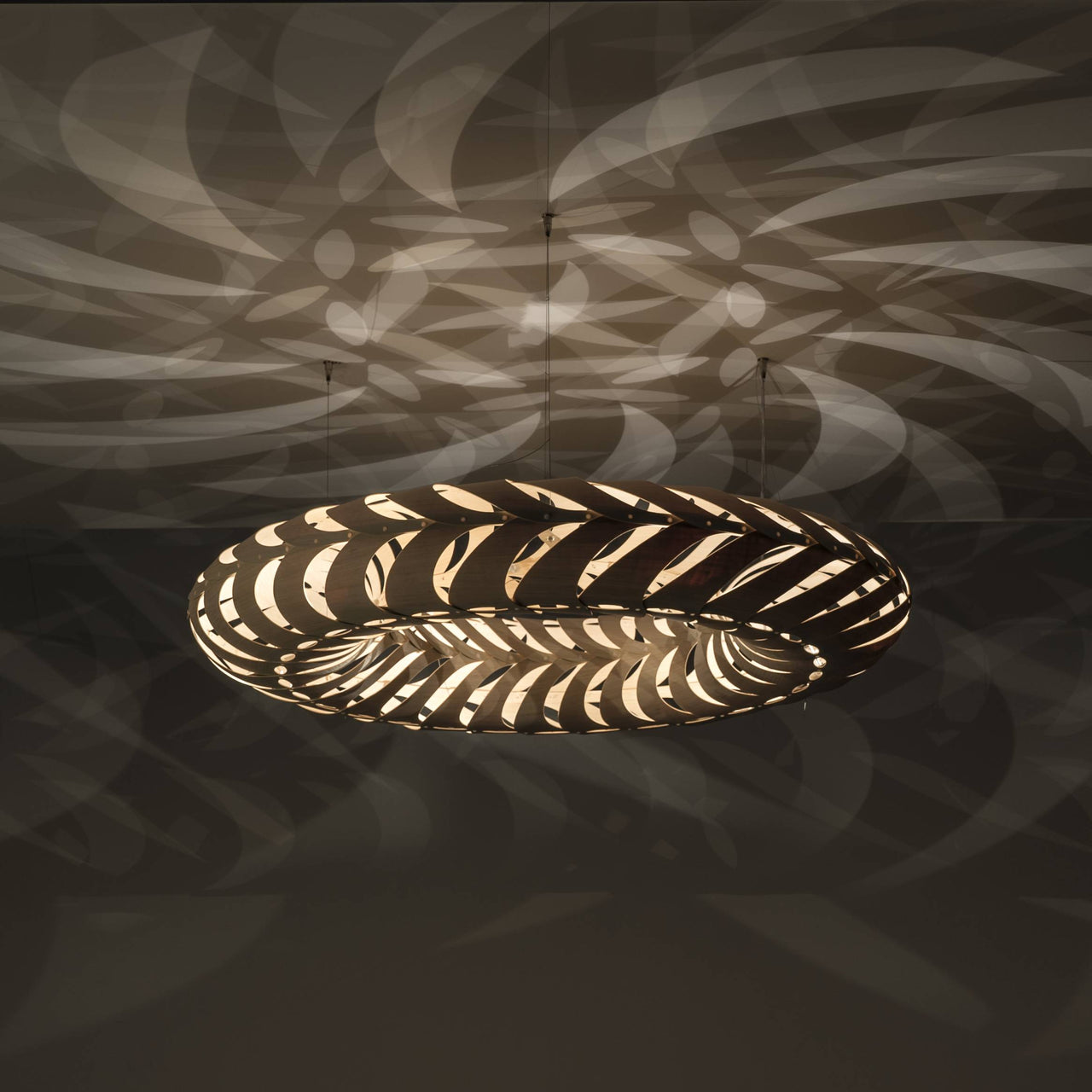 Maru Pendant Light