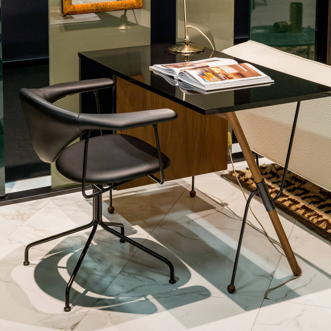 Masculo Meeting Chair: Swivel Base + LS