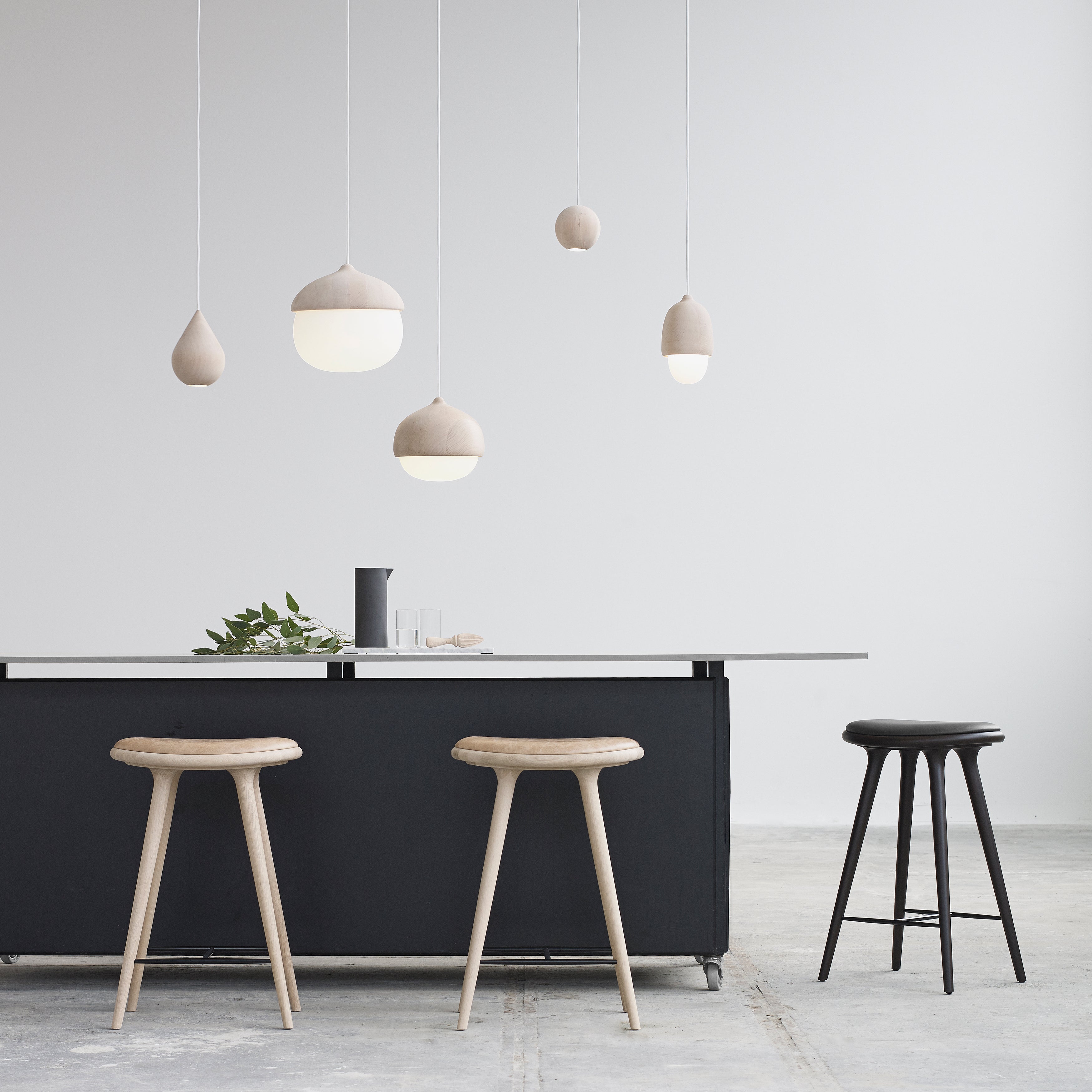 Liuku Base Pendant Light: Drop