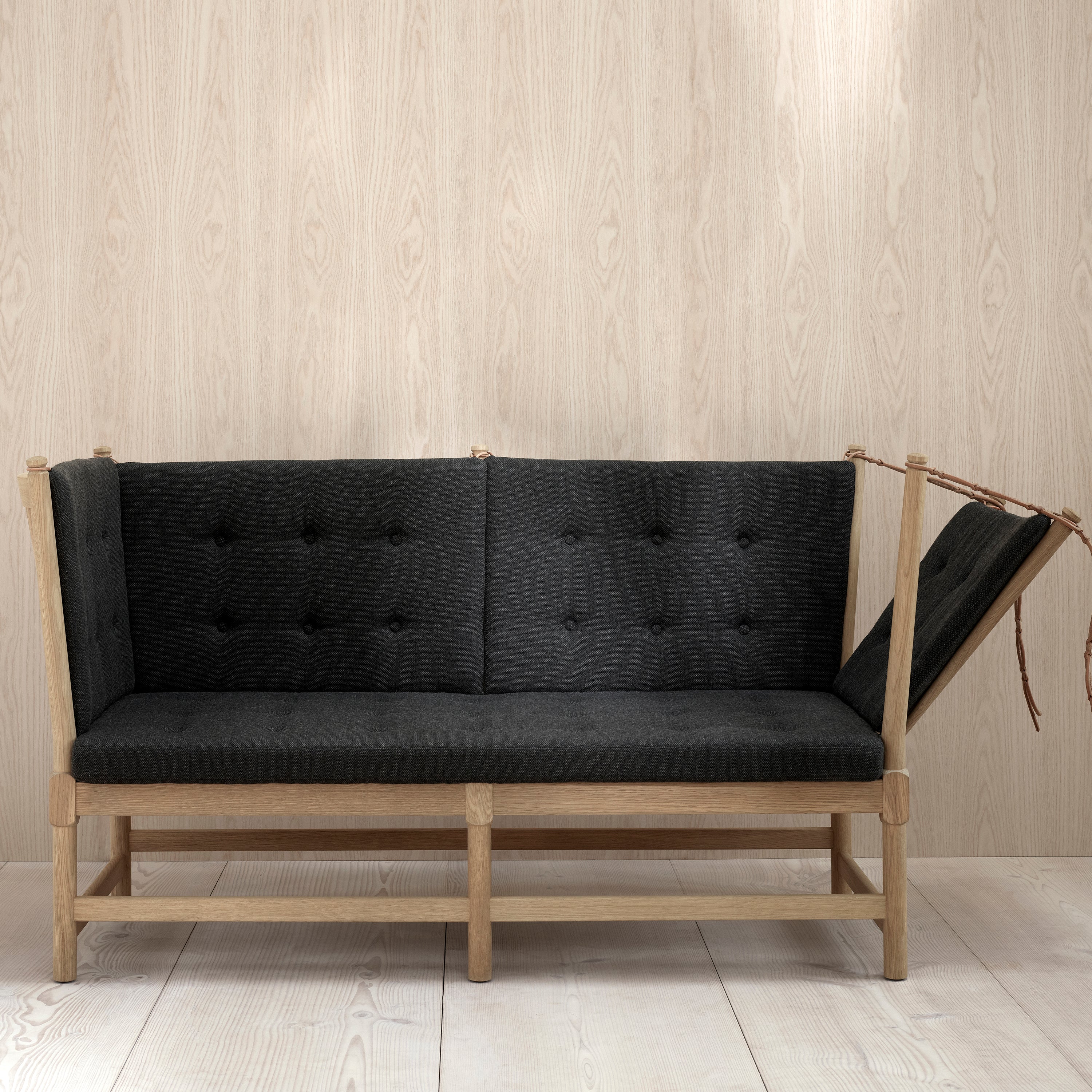 Mogensen Spokeback Sofa: LS