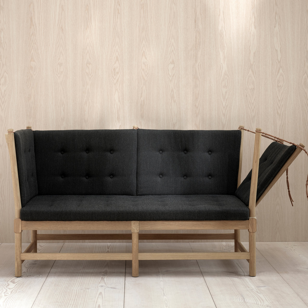 Mogensen Spokeback Sofa: LS