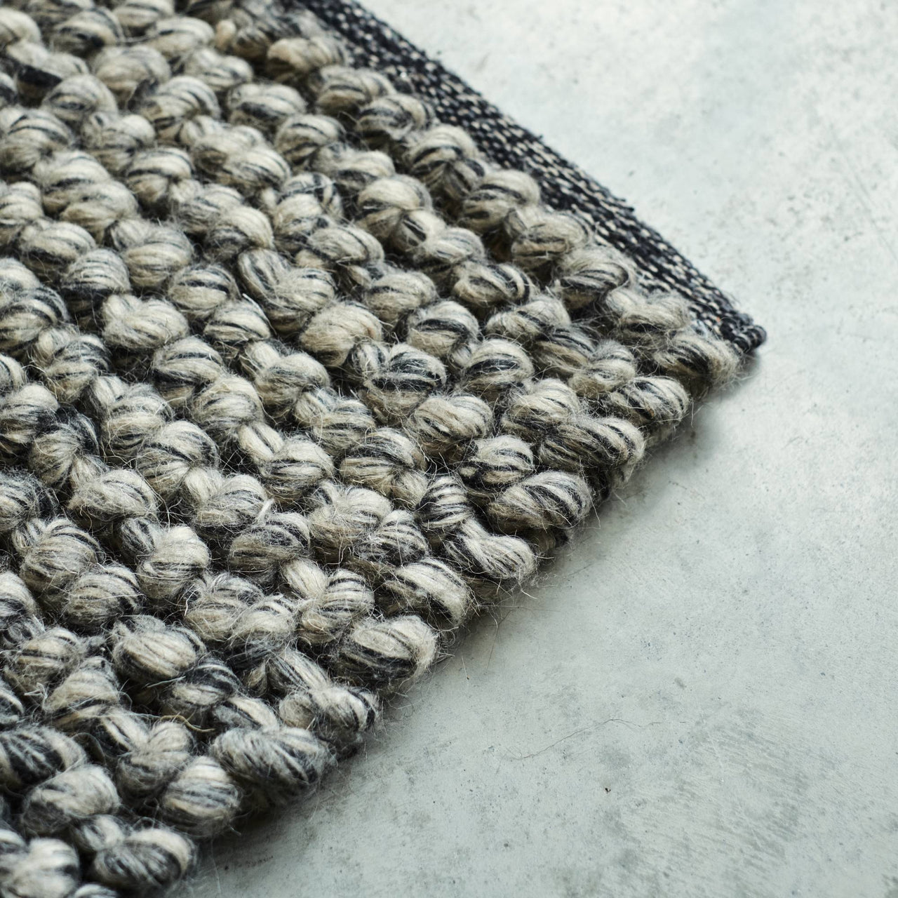 Noughts Weave Wool Rug