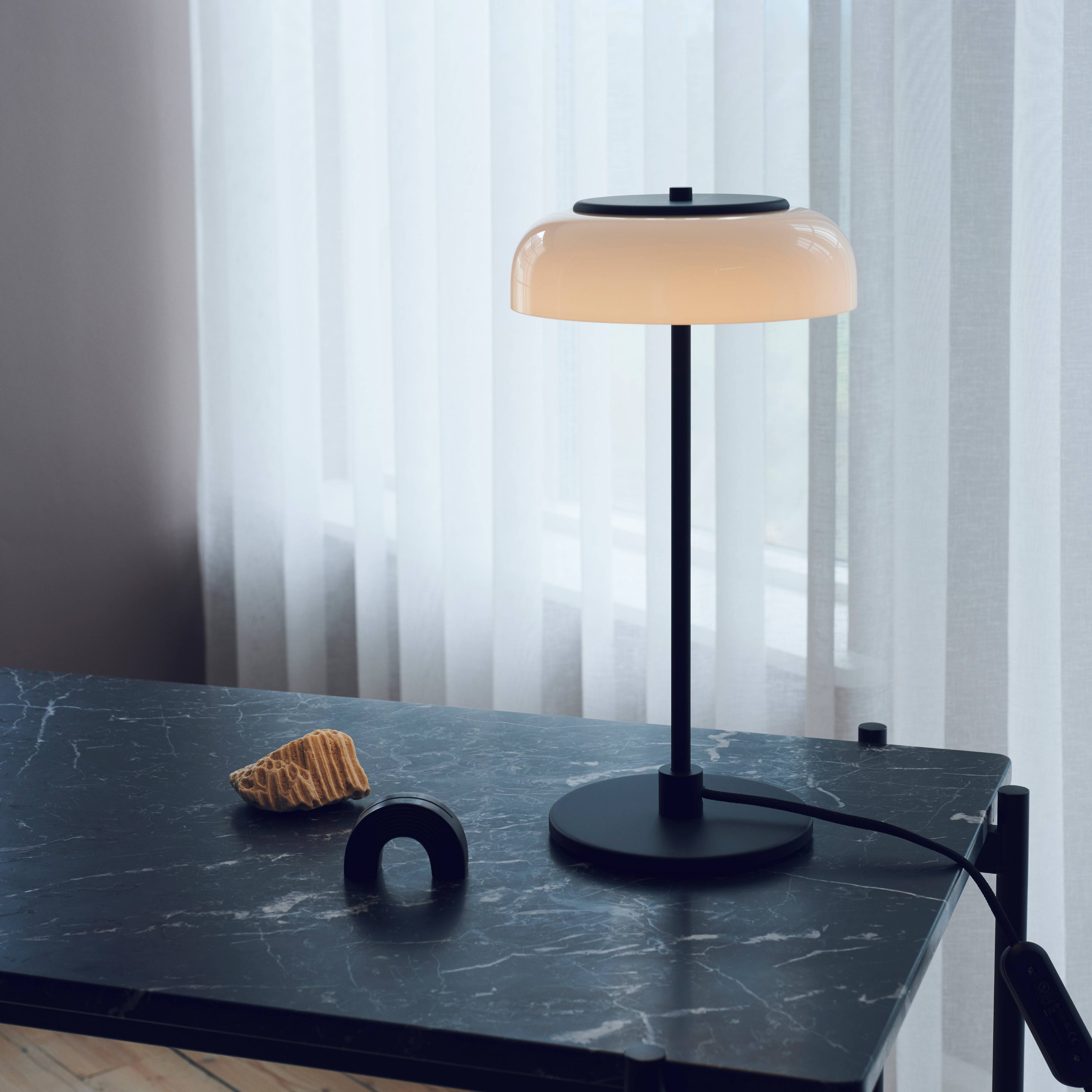 Blossi Table Lamp