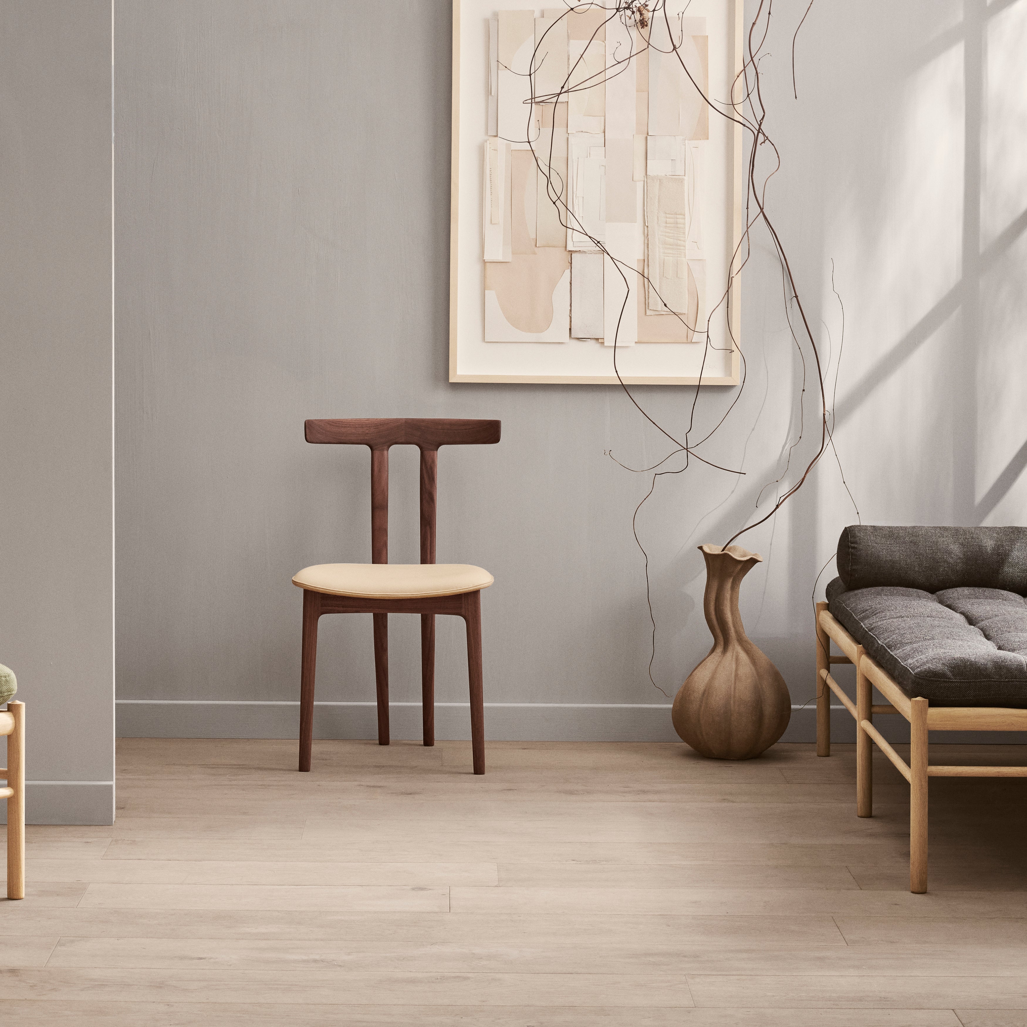 OW58 T-Chair