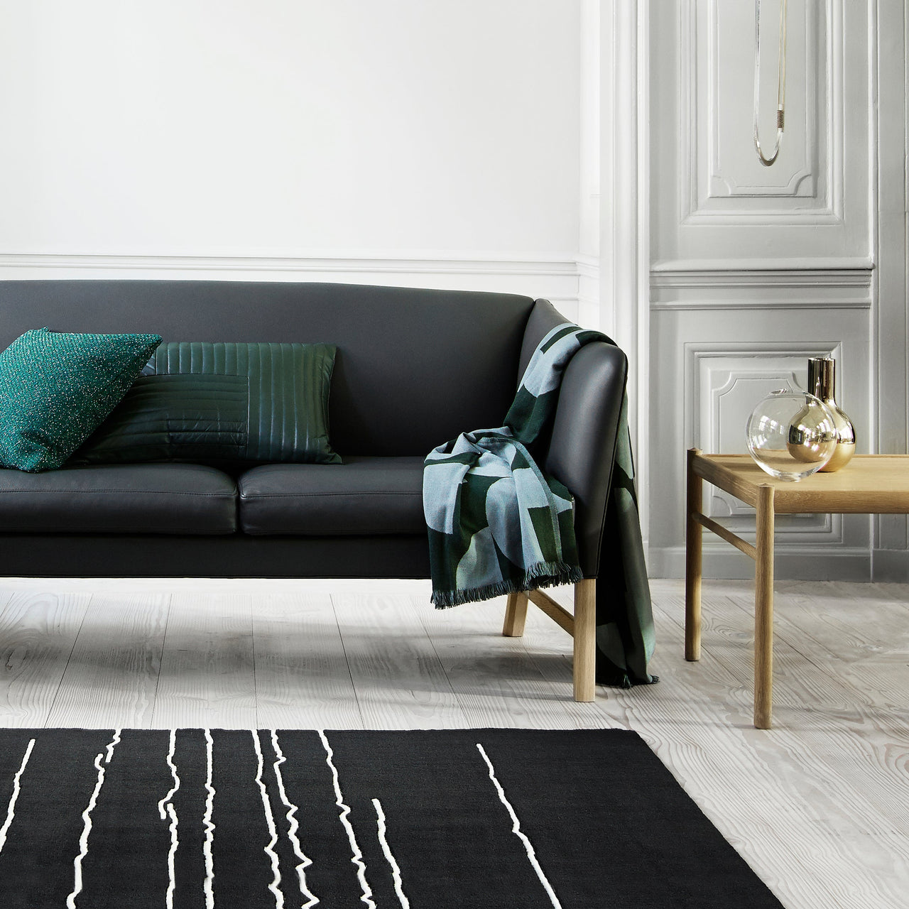 OW449 Colonial Coffee Table