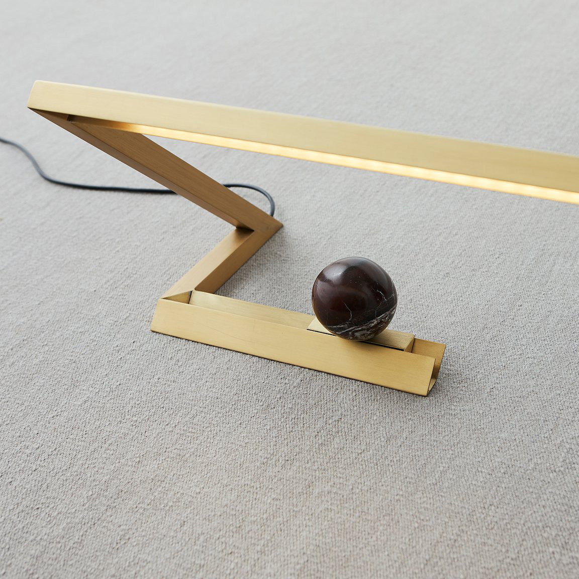 Oud LED Table Lamp: LS