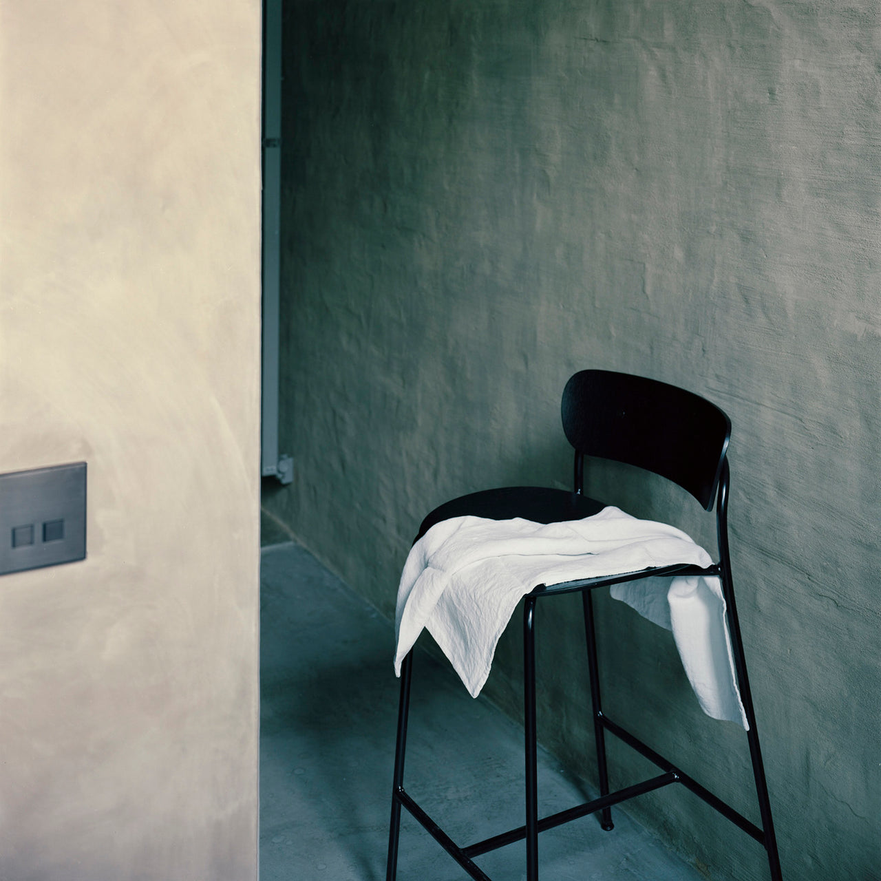 Pavilion Bar + Counter Chair: AV9 + AV7 + LS