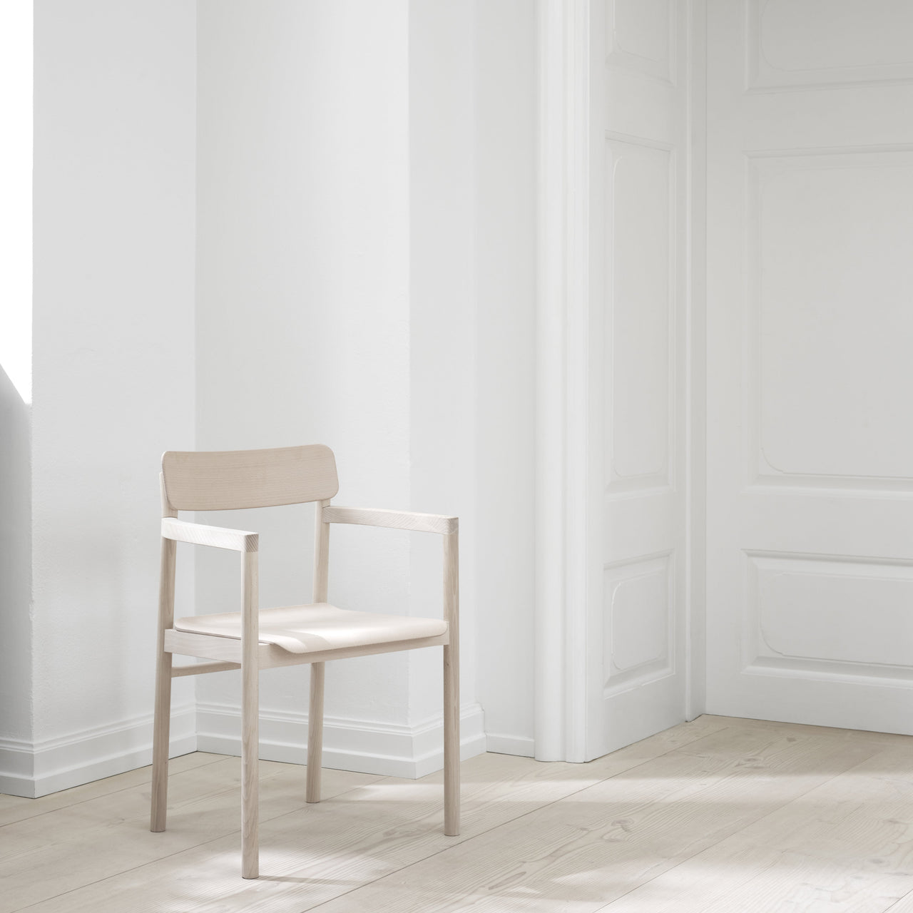 Post Armchair: LS