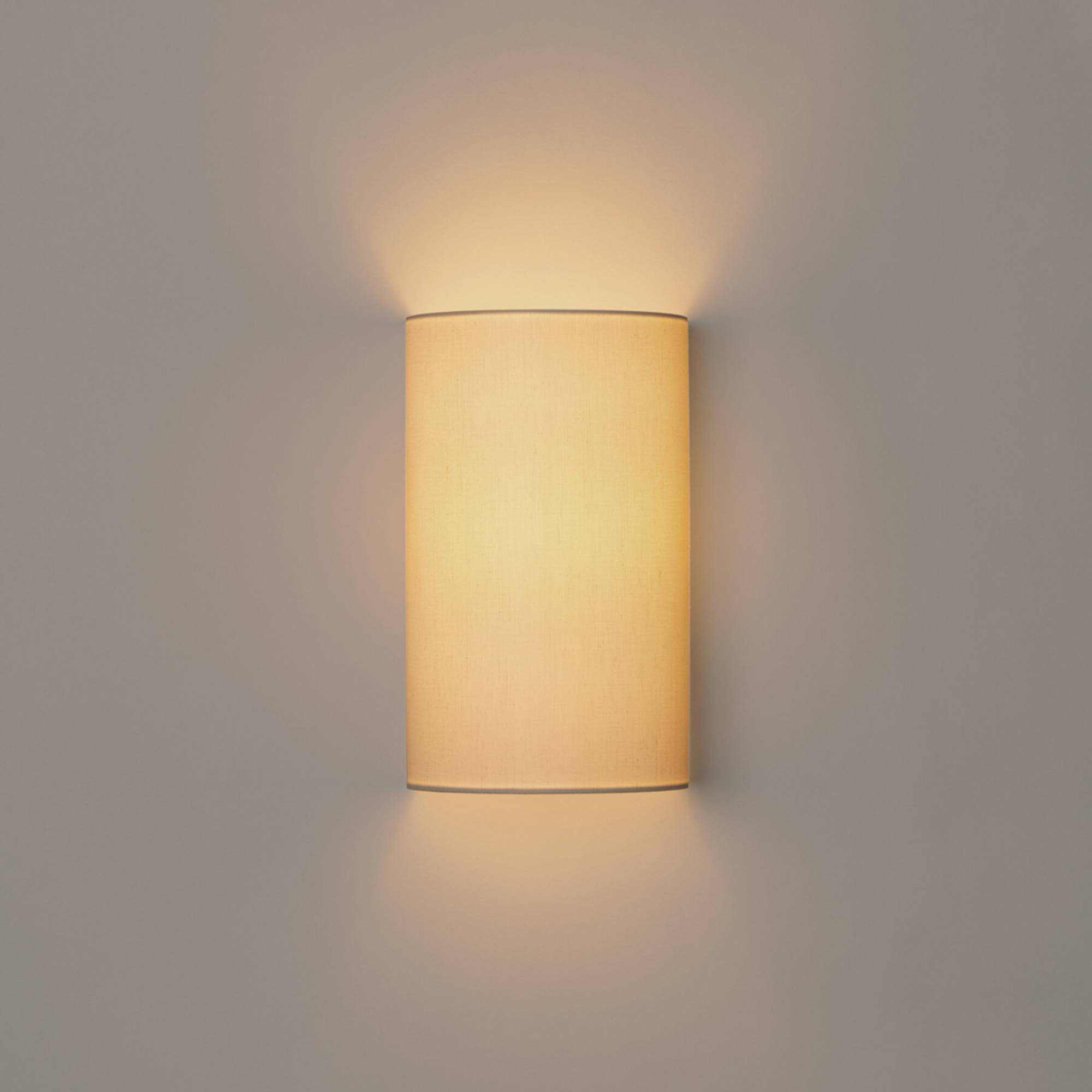 Singular Wall Lamp