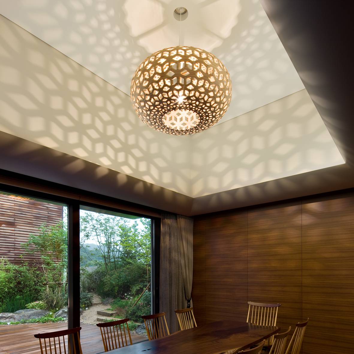 Snowflake Pendant Light: LS