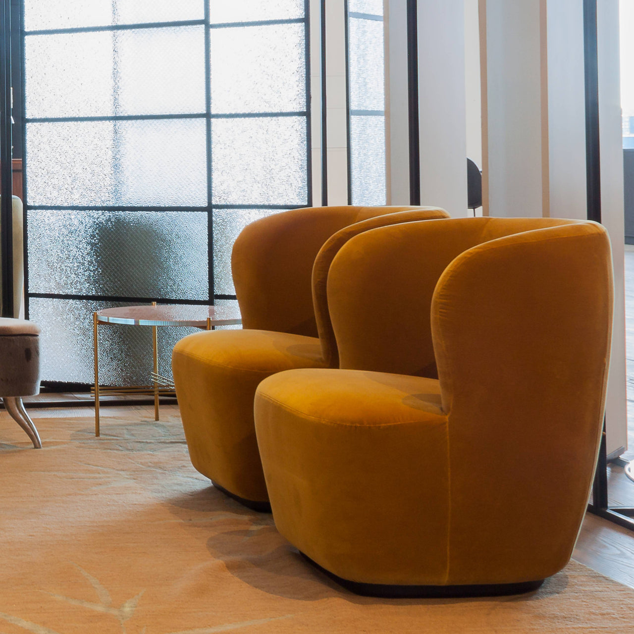 Stay Lounge Chair: Small + Black Base