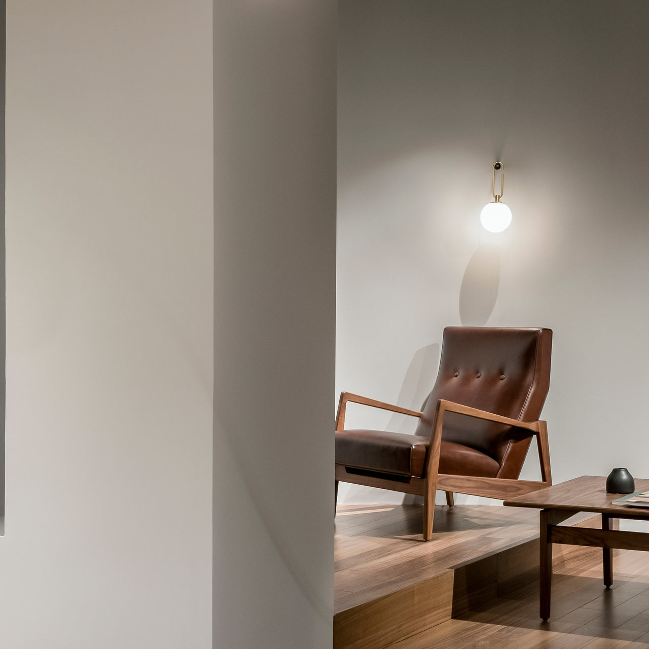 Risom Lounge Chair