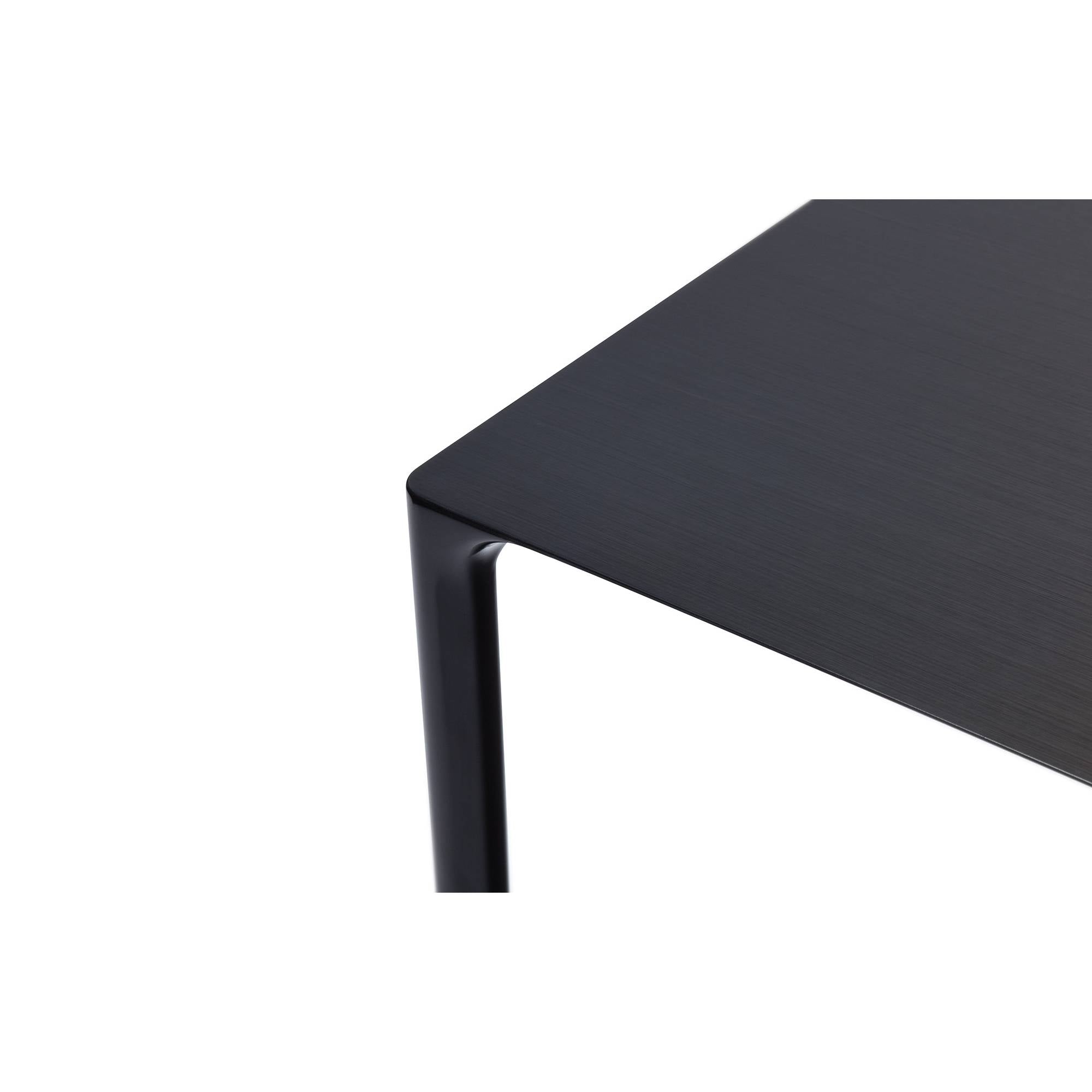 Surface Dining Table: DI