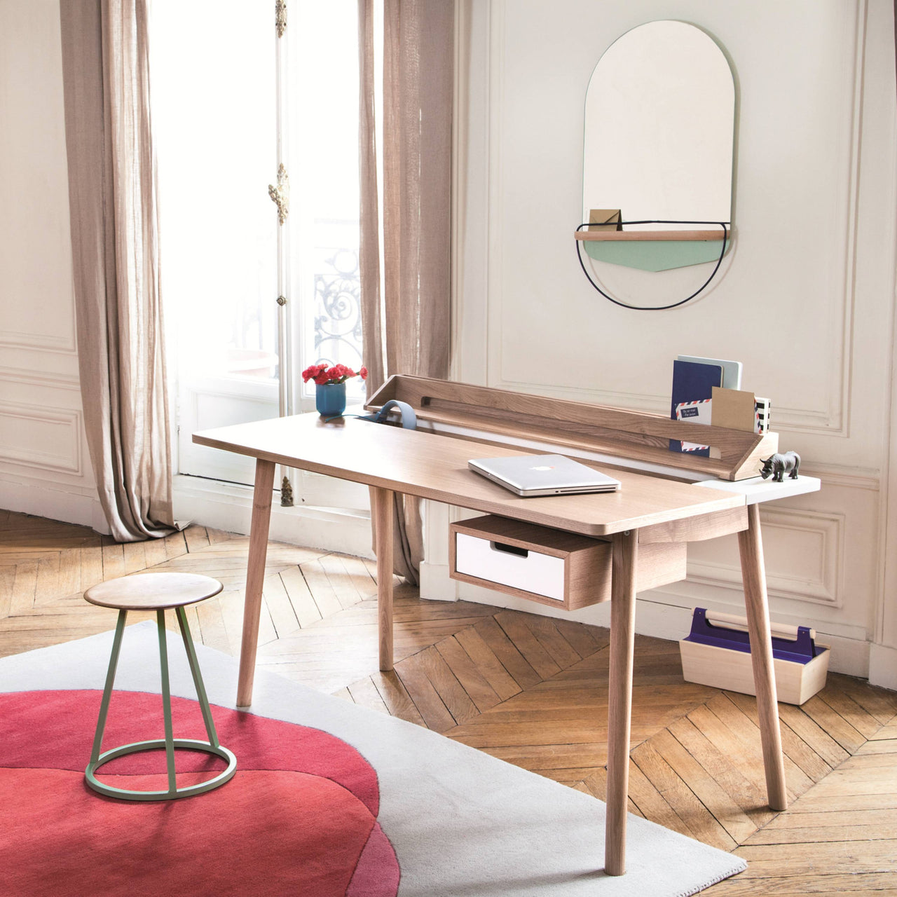 Honoré Desk