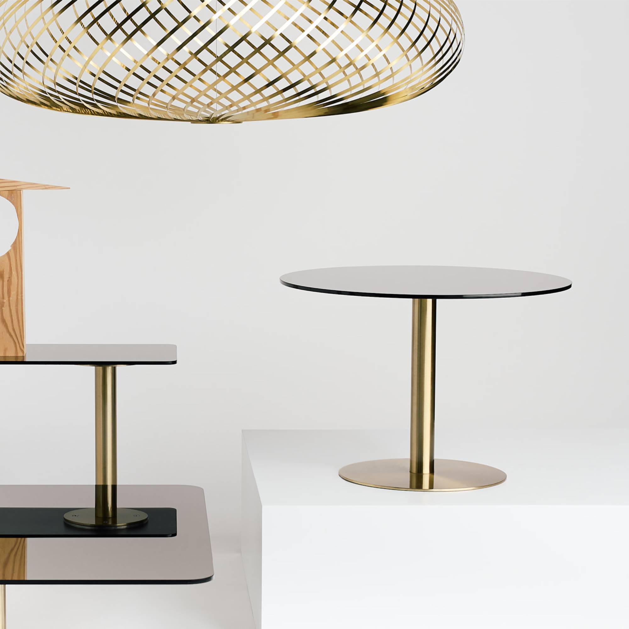 Flash Side Table: Circle