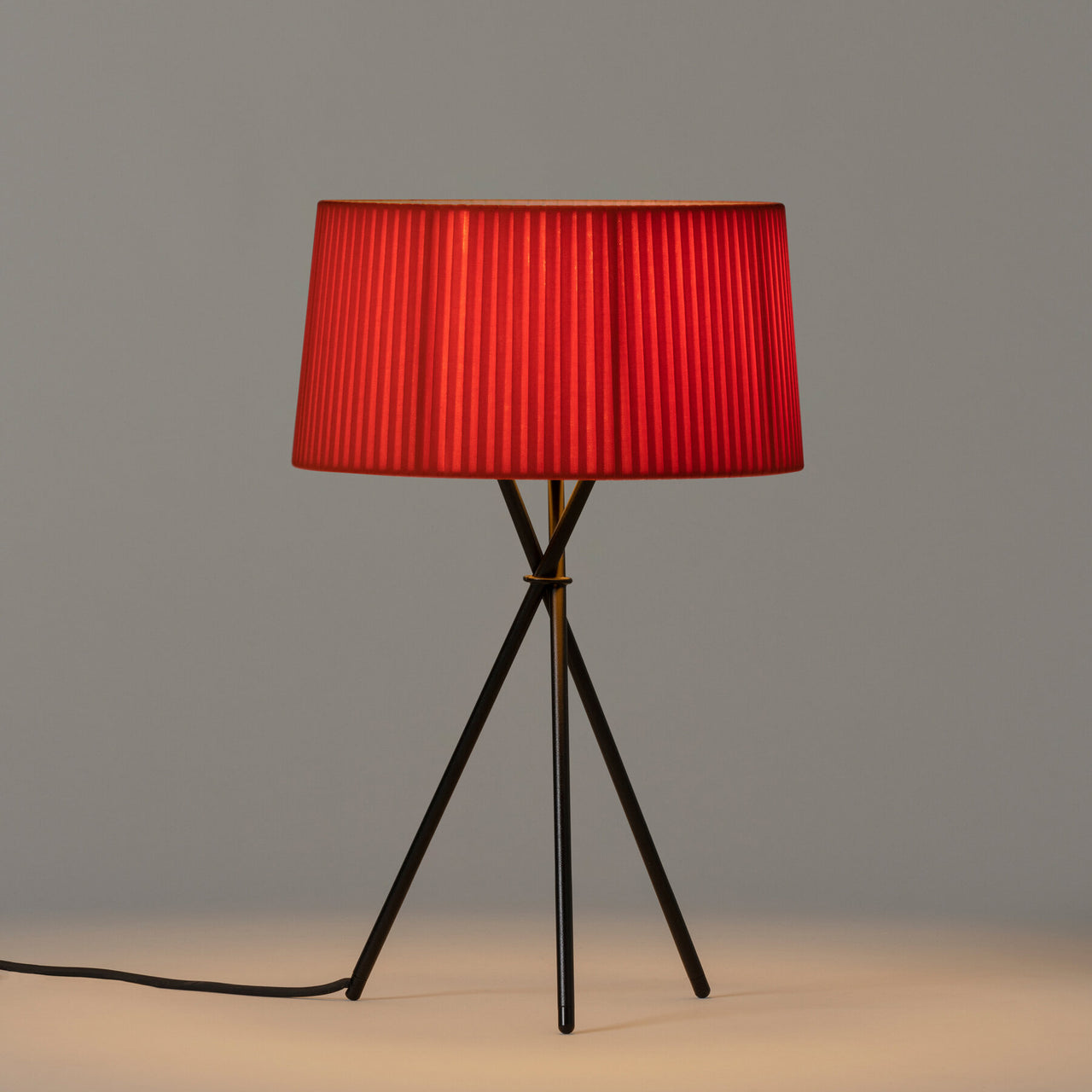 Trípode M3 Table Lamp