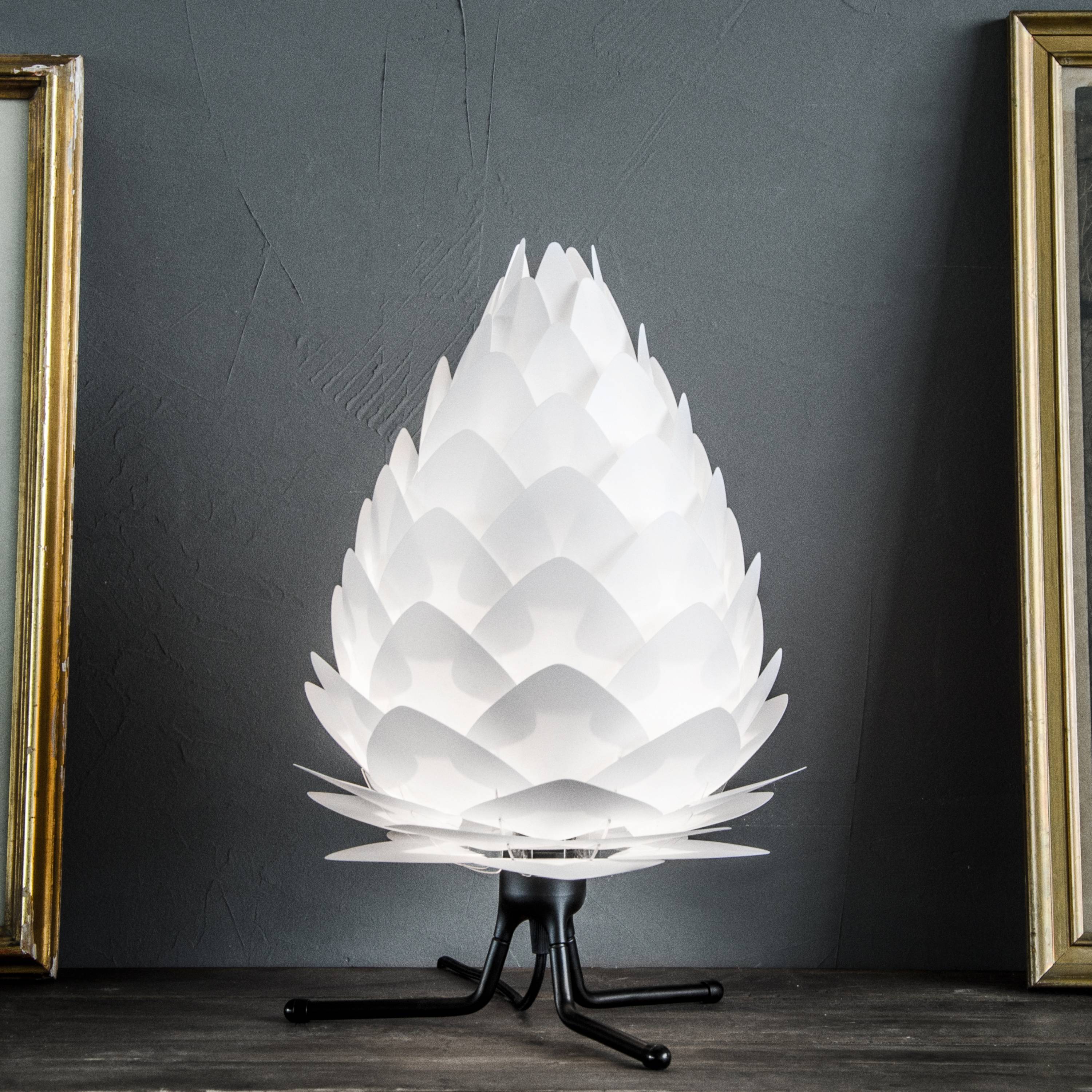 Conia Adjustable Tripod Table Lamp