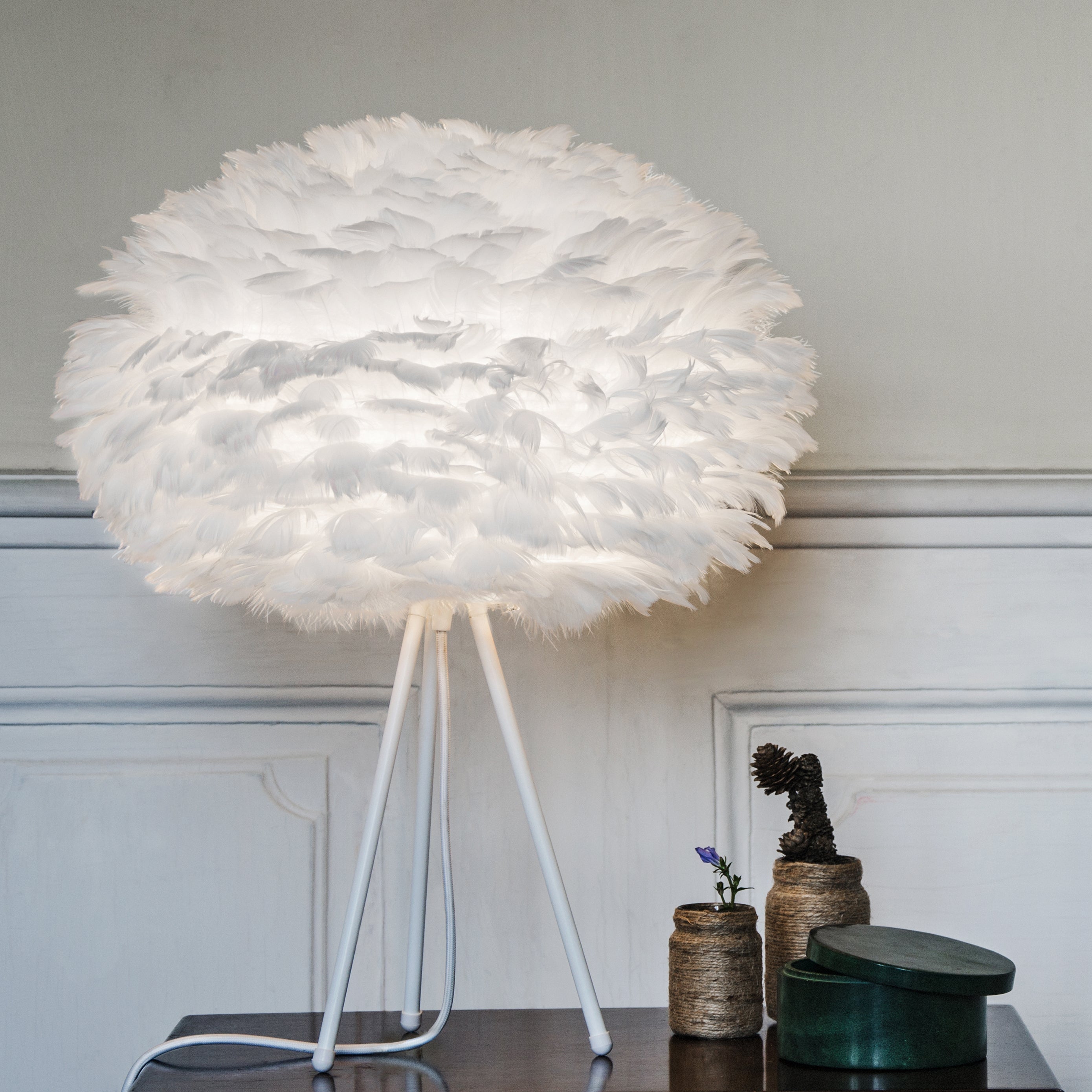 Eos Tripod Table Lamp
