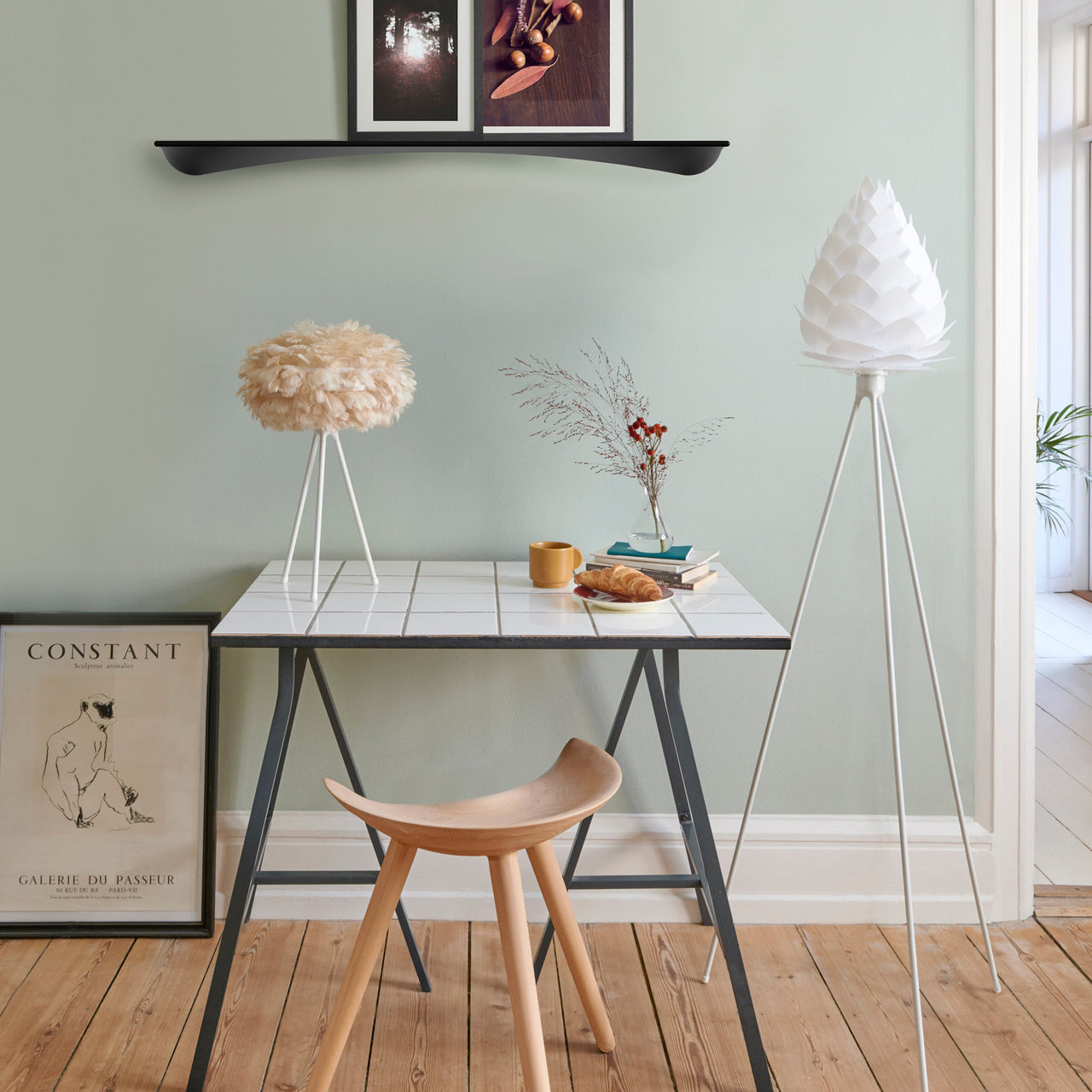Eos Tripod Table Lamp