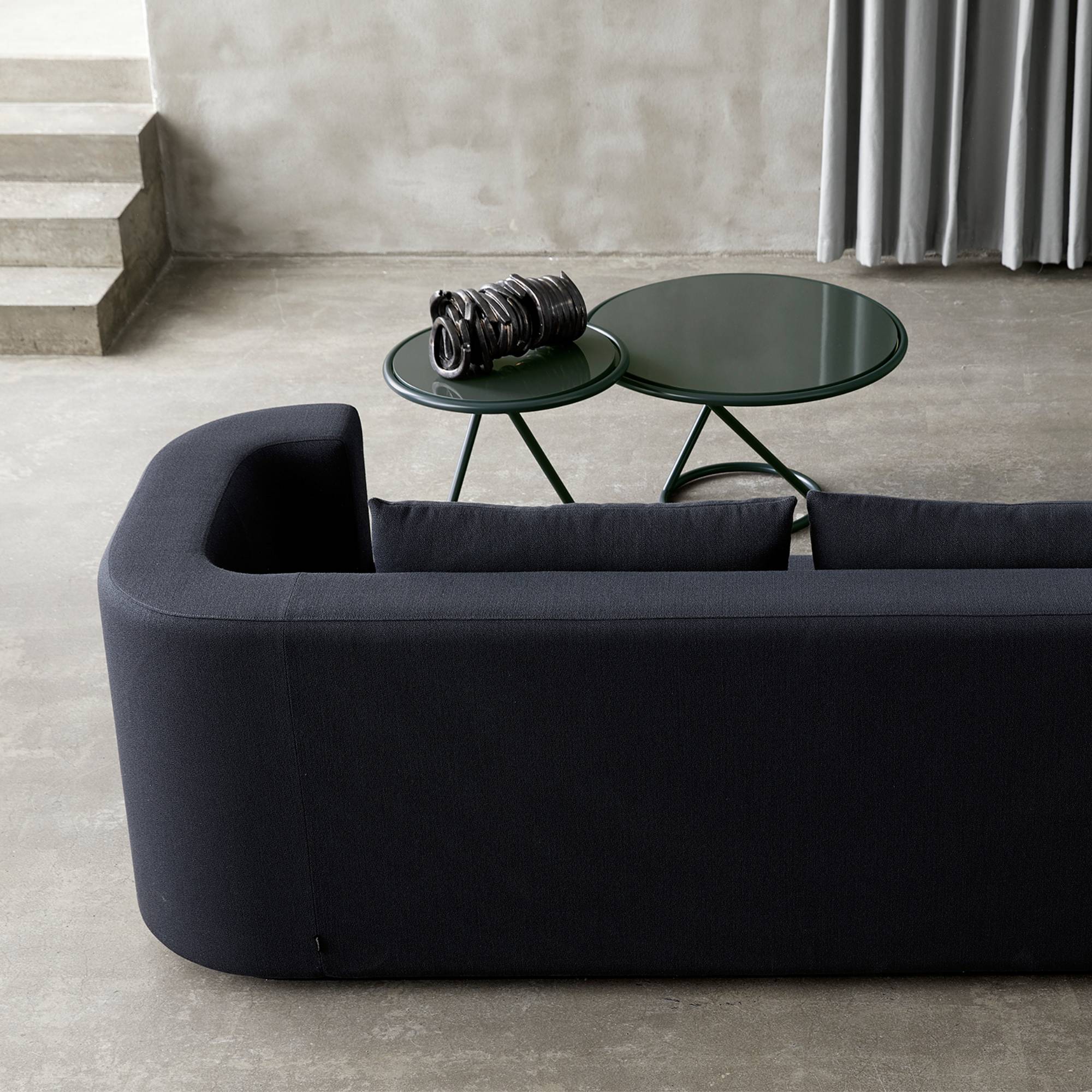 VP168 Sofa