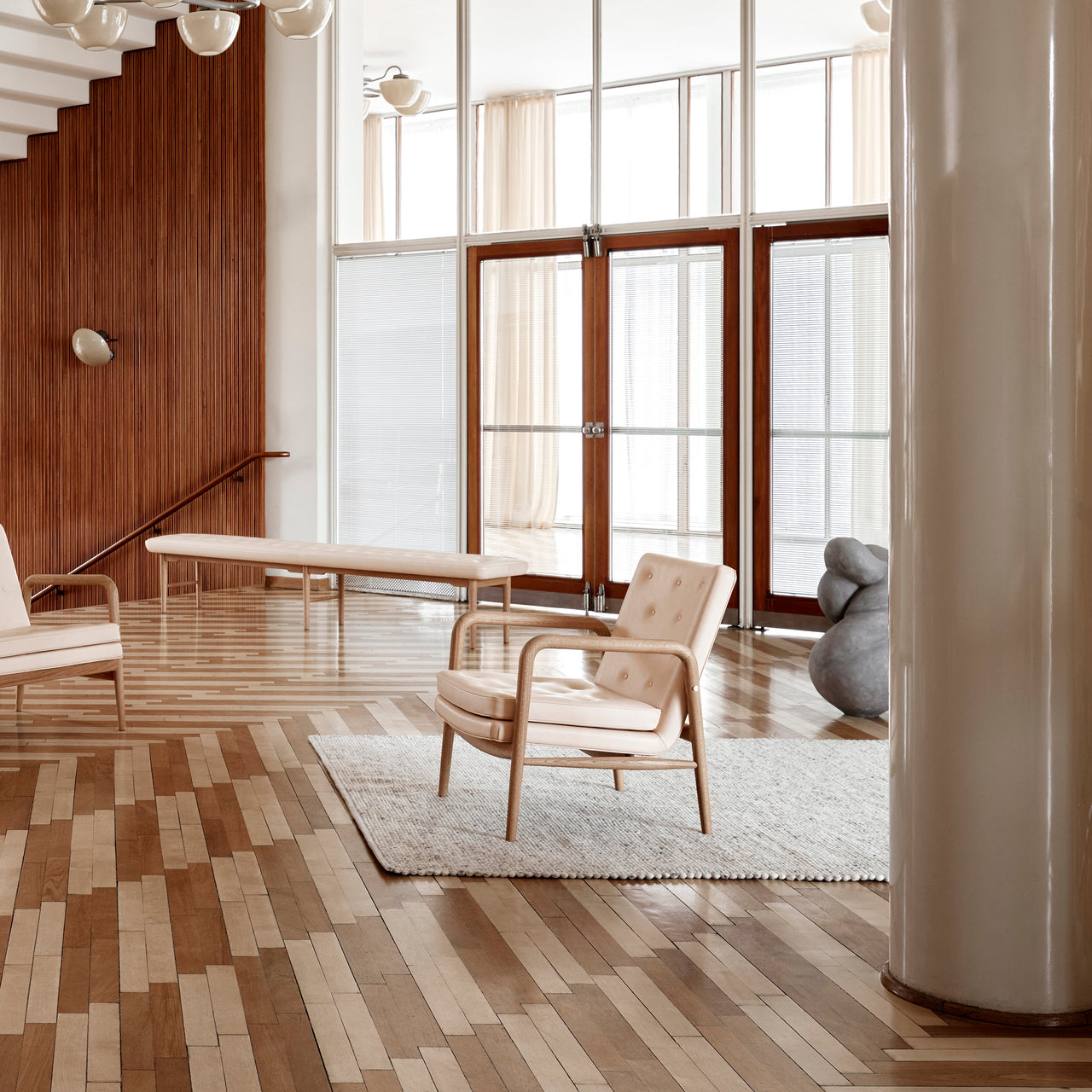 VLA76 Foyer Chair