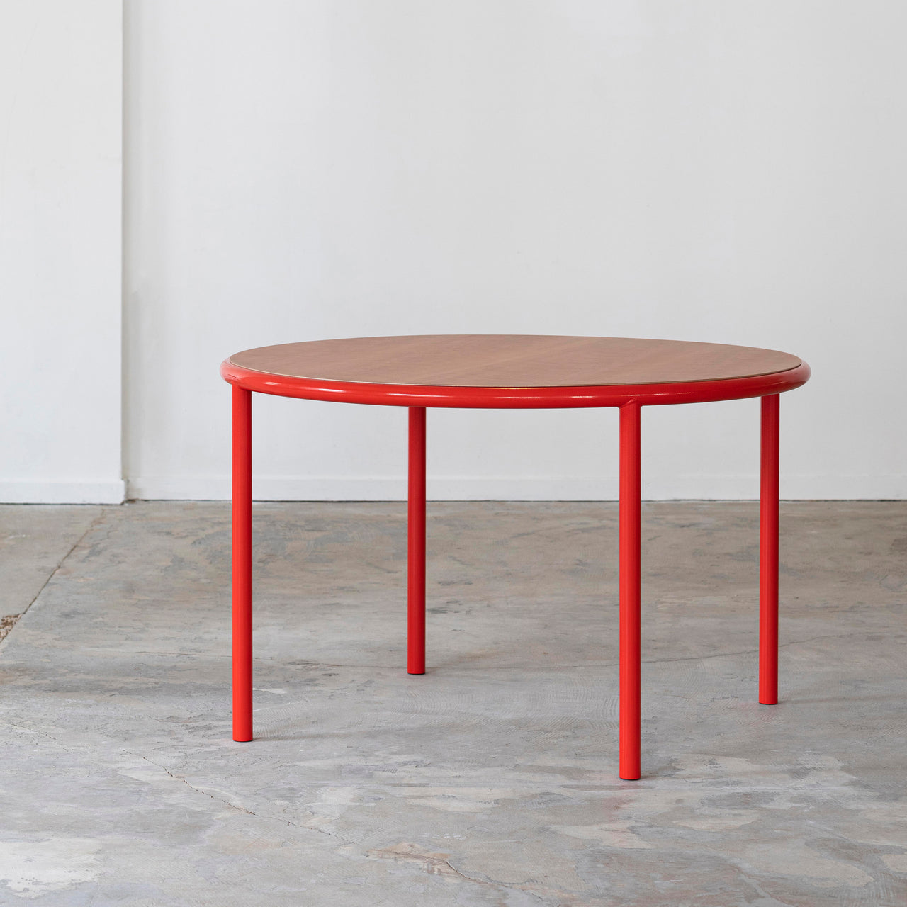 Wooden Table: Round