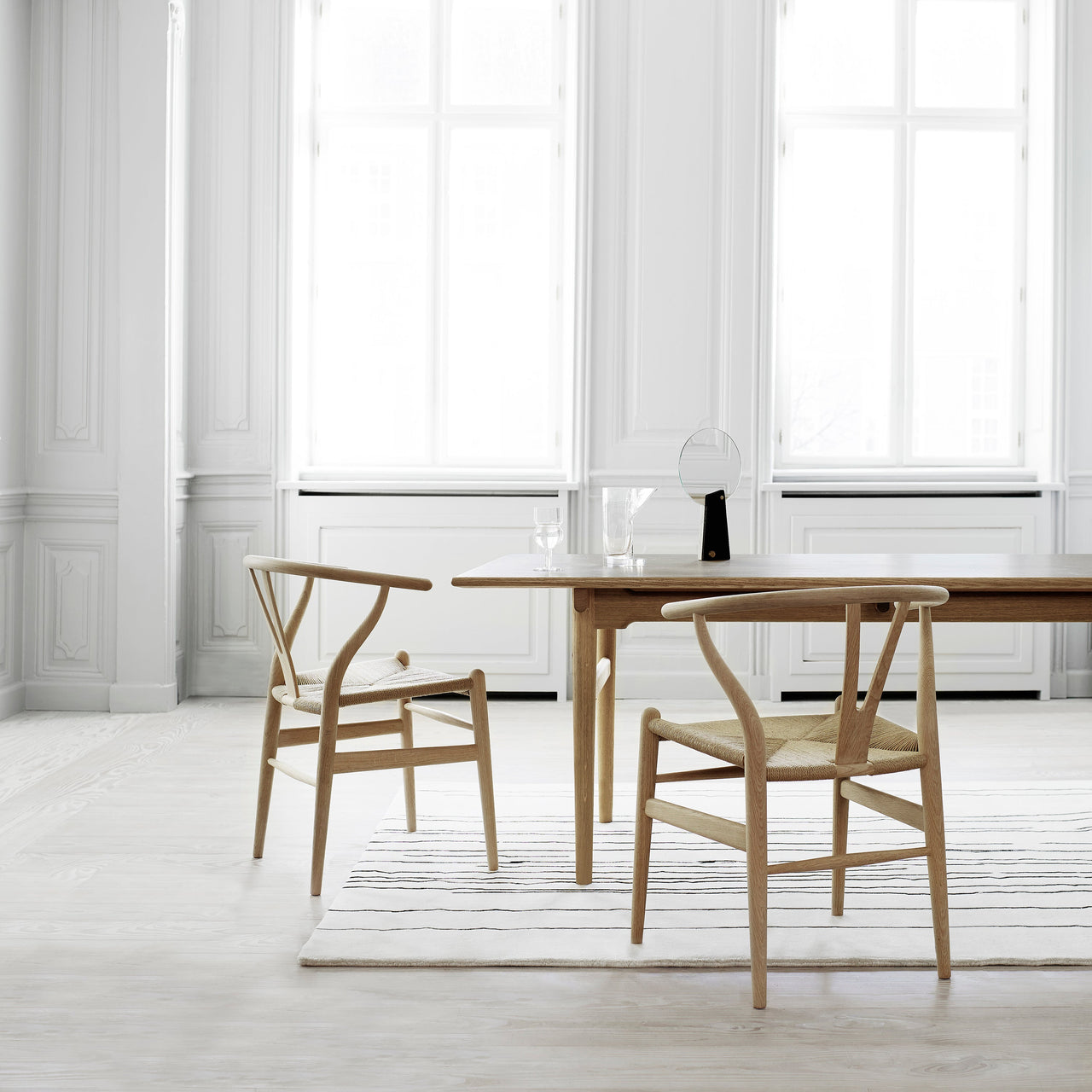 CH327 Dining Table