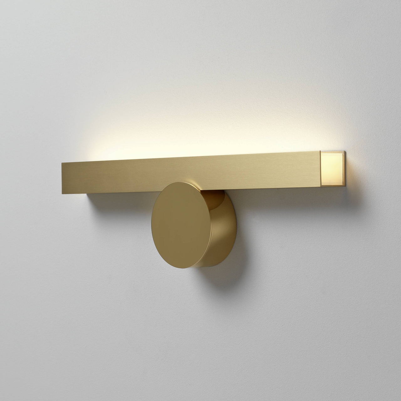 IP Calé(e) Wall Light: Version 1