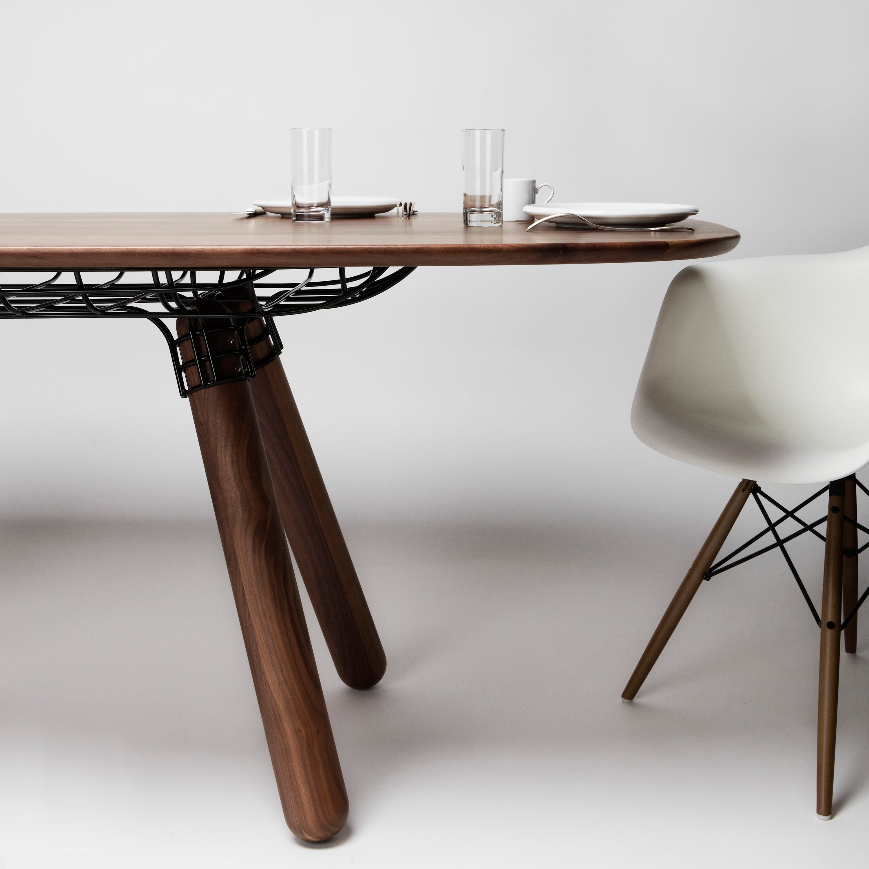 Magnum Dining Table