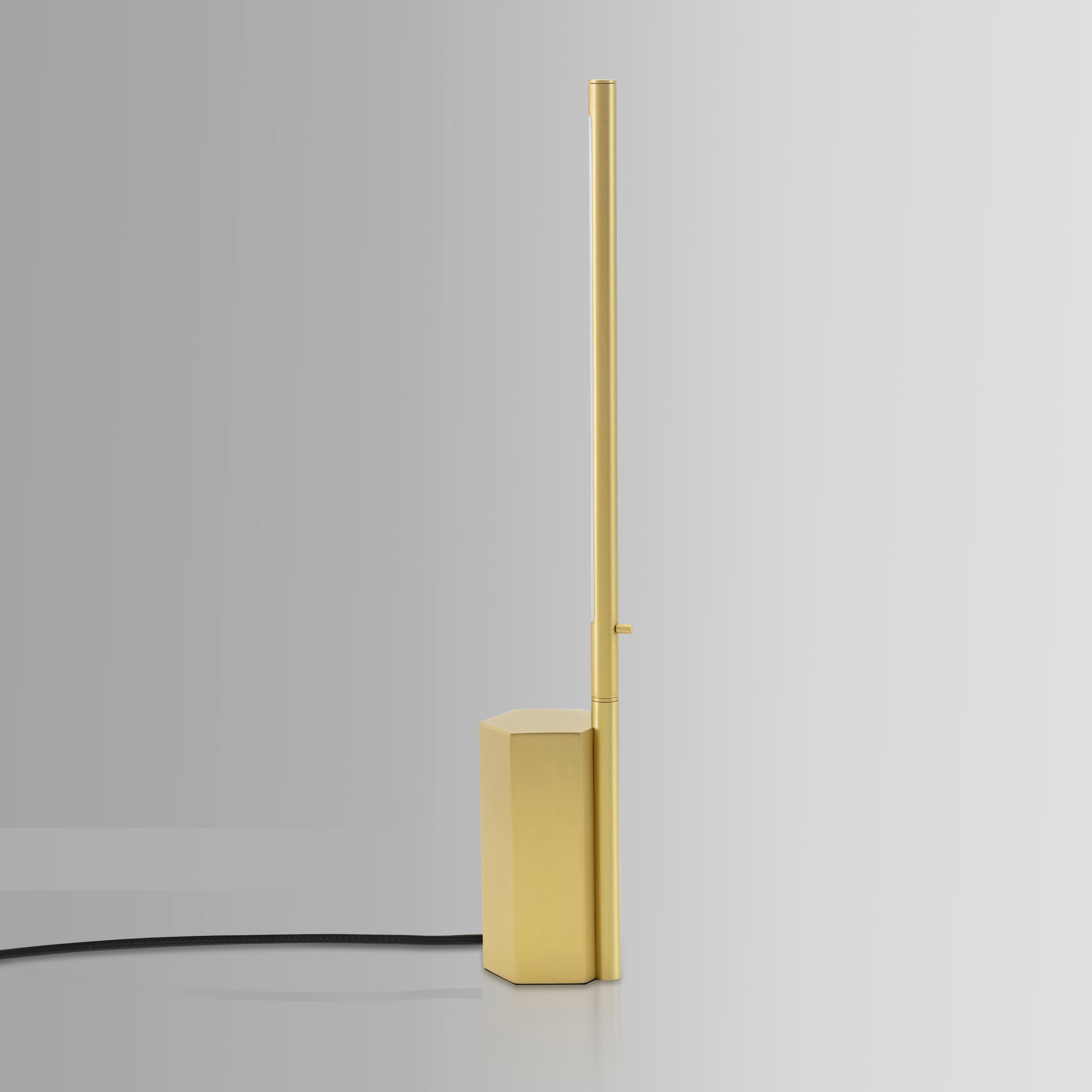 Link Table Lamp