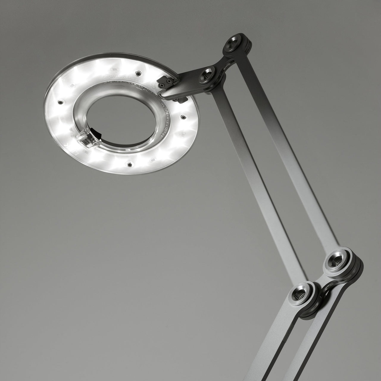 Link Wall Lamp